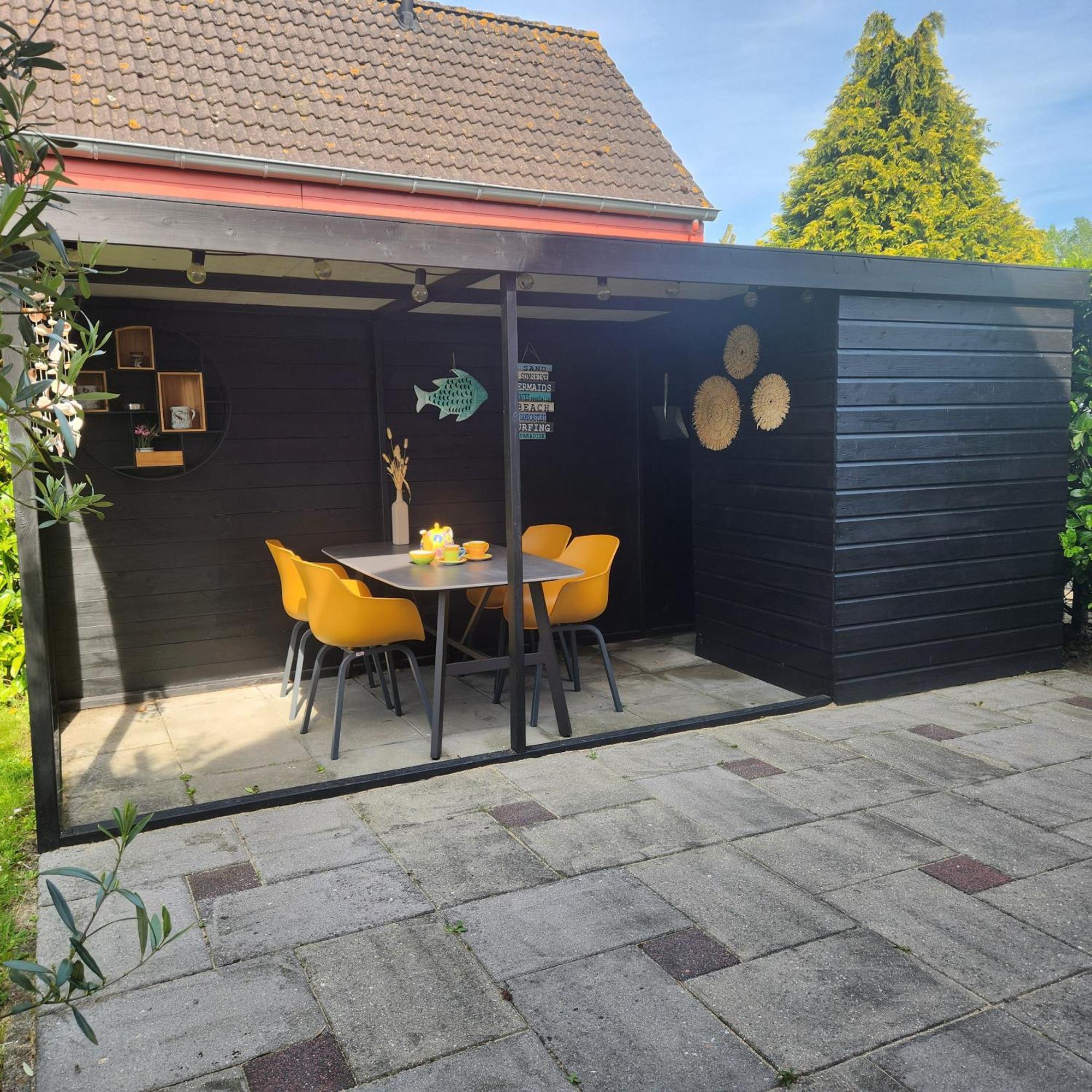 Vakantiehuis Op Villapark Oesterbaai Aan Zee , Met Speeltuin Grenzend Aan De Tuin Вемелдинге Экстерьер фото