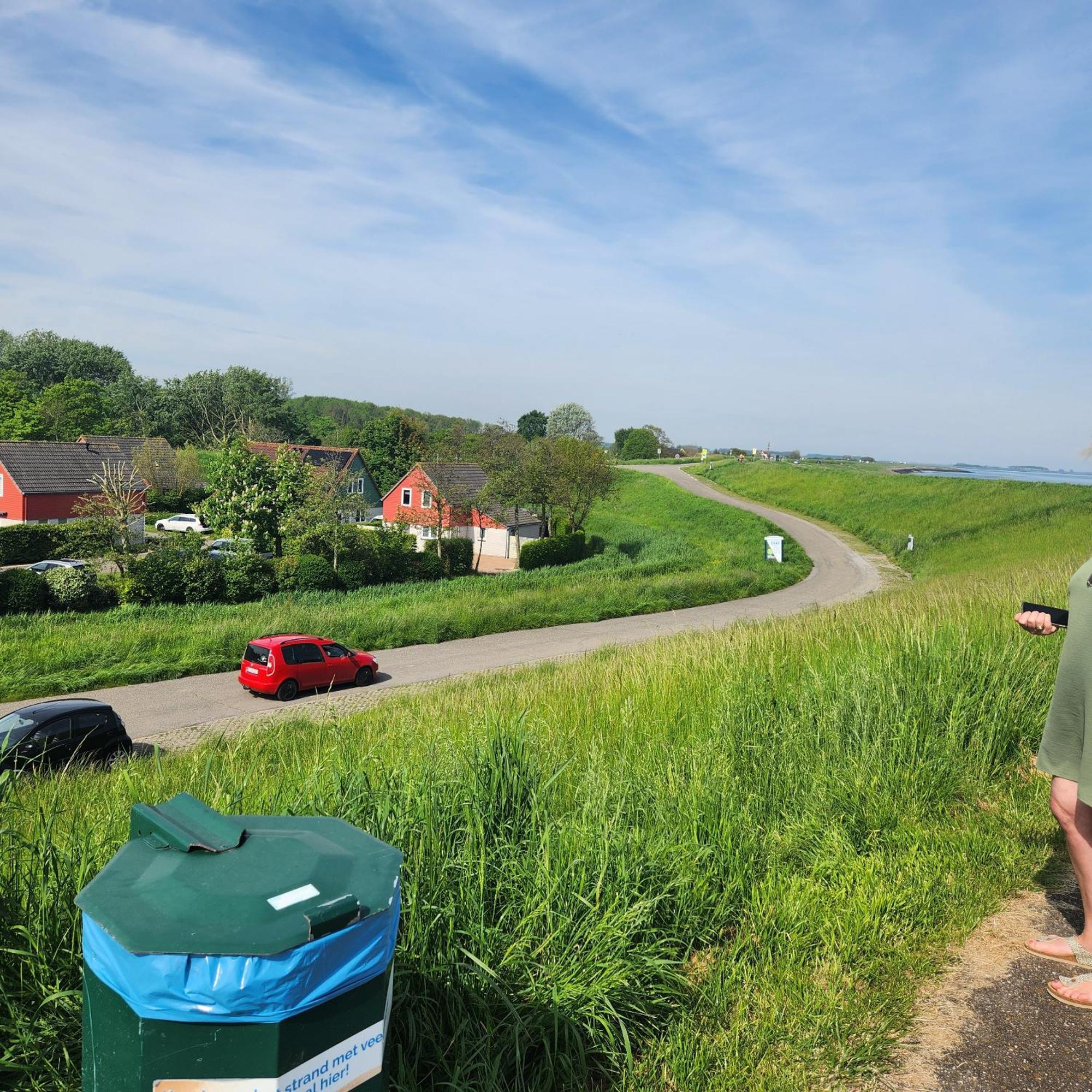 Vakantiehuis Op Villapark Oesterbaai Aan Zee , Met Speeltuin Grenzend Aan De Tuin Вемелдинге Экстерьер фото